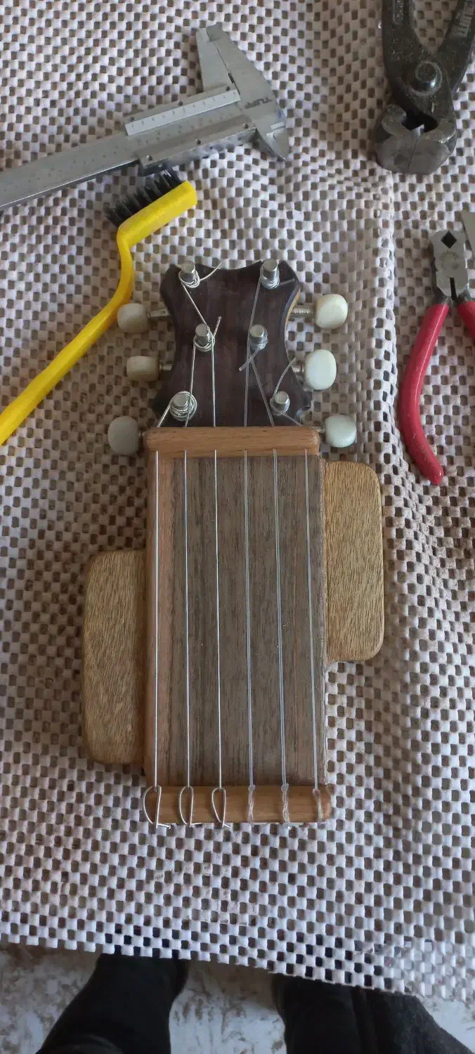 گیتار سایلنت کارگاهی|گیتار، بیس، امپلیفایر|مشهد, انقلاب|دیوار