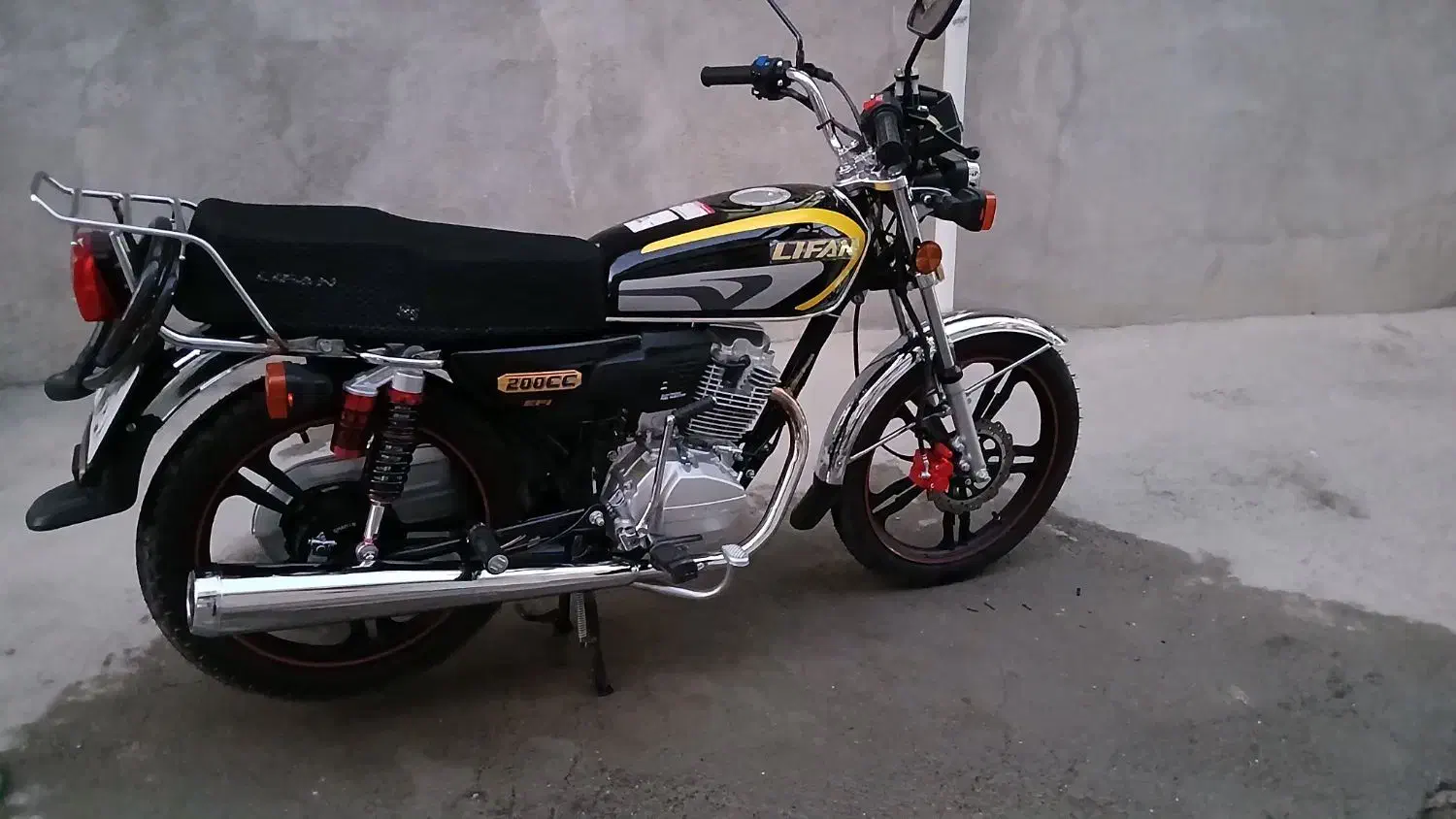 موتور سیکلت ۲۰۰ تخت ۱۴۰۴|موتورسیکلت|سنندج, |دیوار