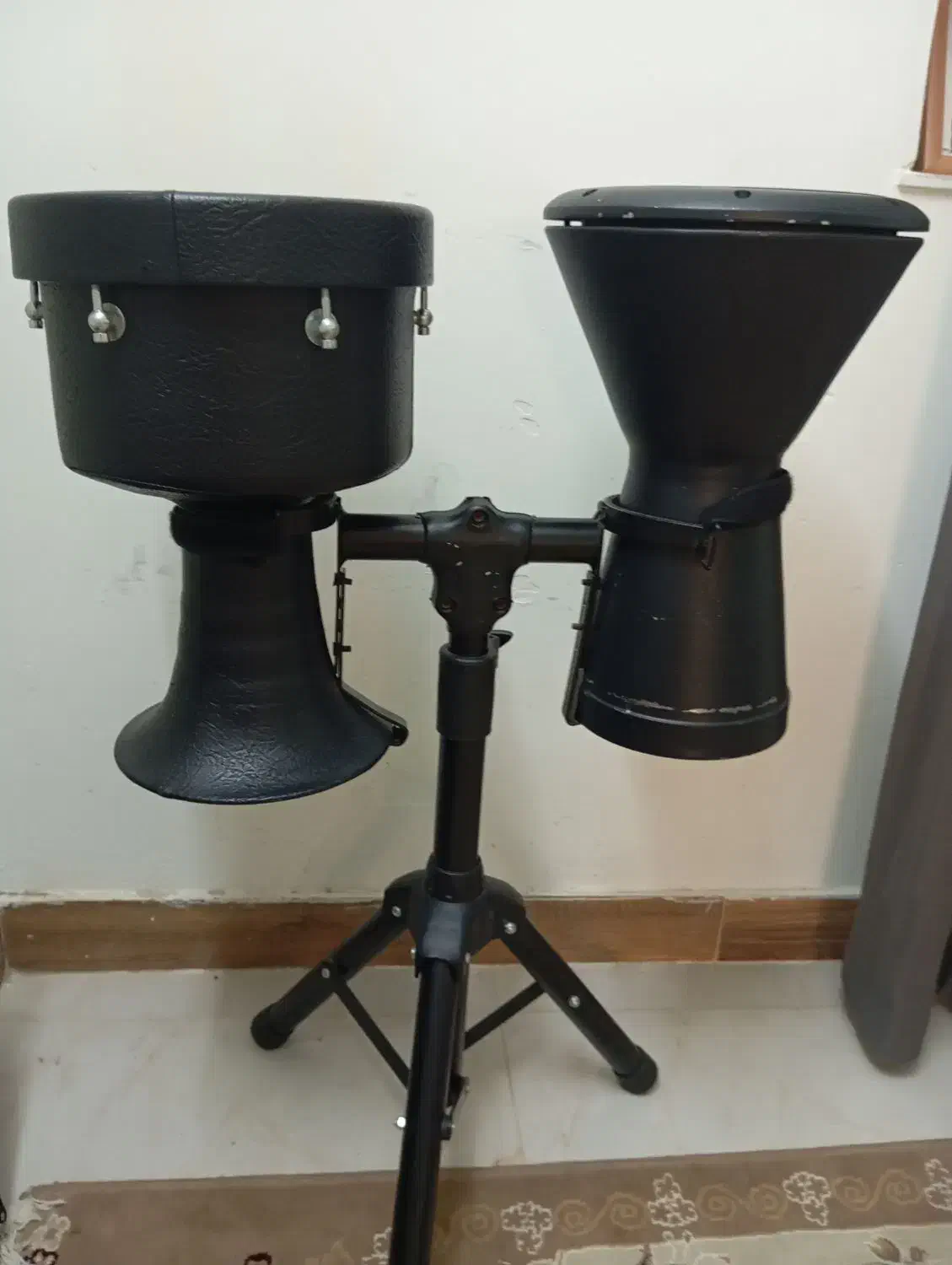 ضرب وتیمپو|سازهای بادی|بابل, |دیوار