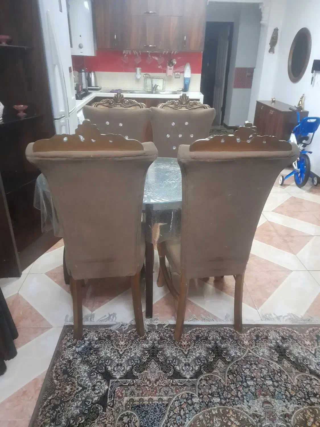 میزغذاخوری|میز و صندلی غذاخوری|رشت, فلسطین|دیوار