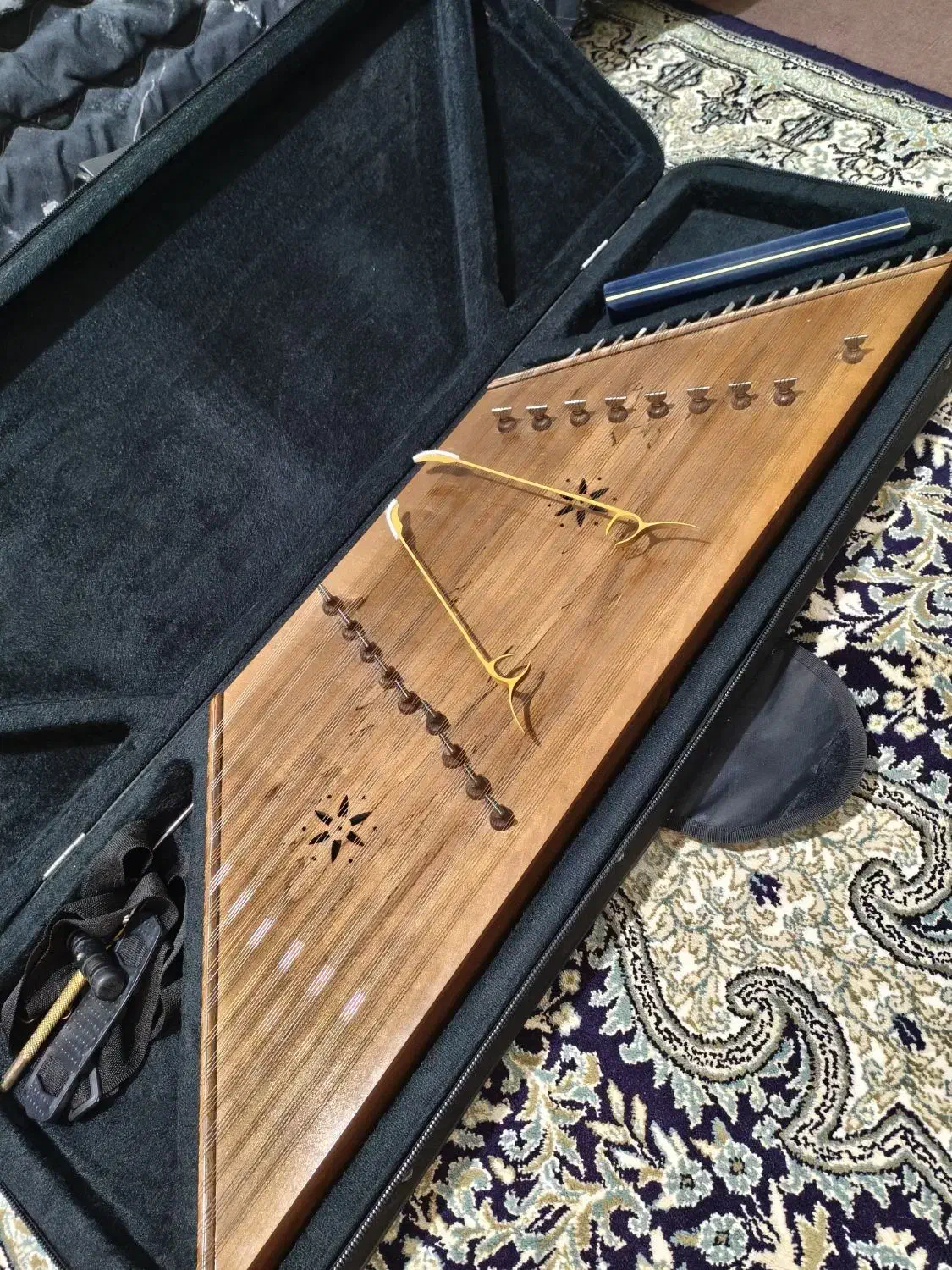 سنتور|سازهای سنتی|سنندج, |دیوار