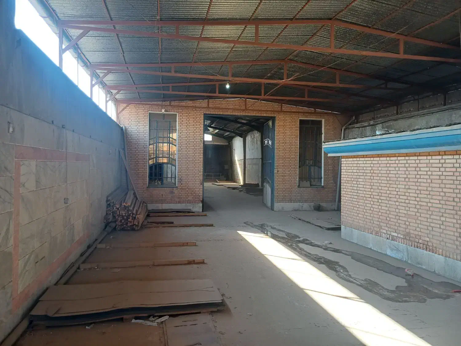 اجاره ۶۰۰ متر سوله صنعتی به همراه مغازه|اجارهٔ دفتر صنعتی، کشاورزی، تجاری|رباط‌کریم, شهرک صنعتی سبلان|دیوار