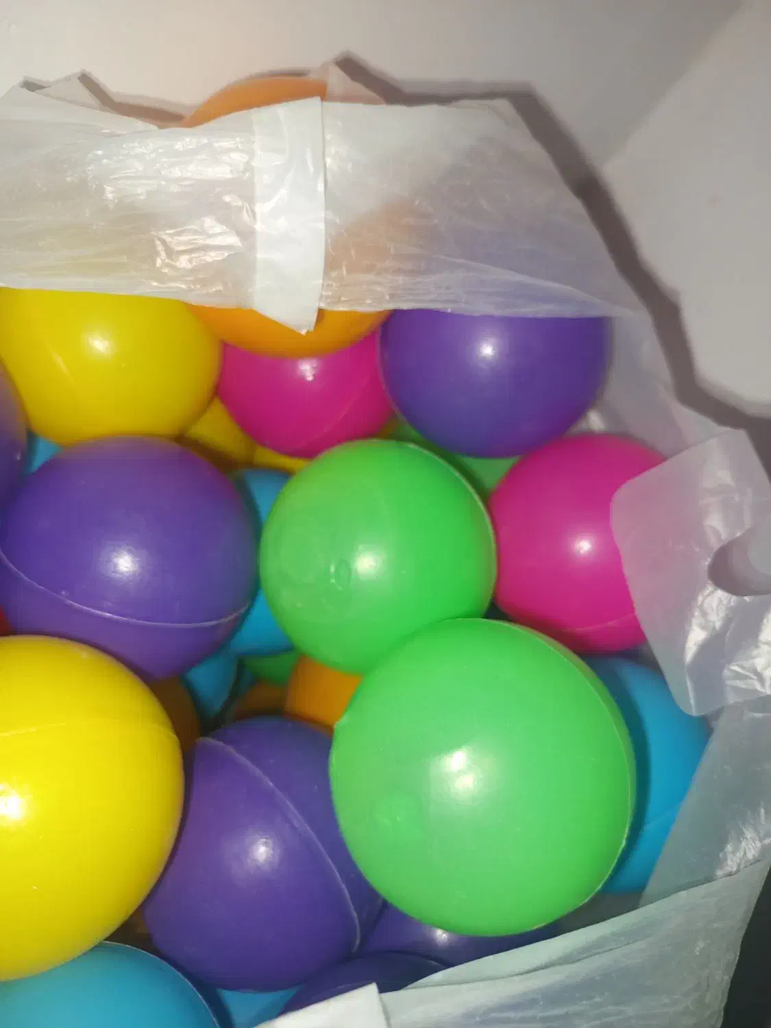 توپ|اسباب‌بازی بچه|شیراز, میانرود|دیوار