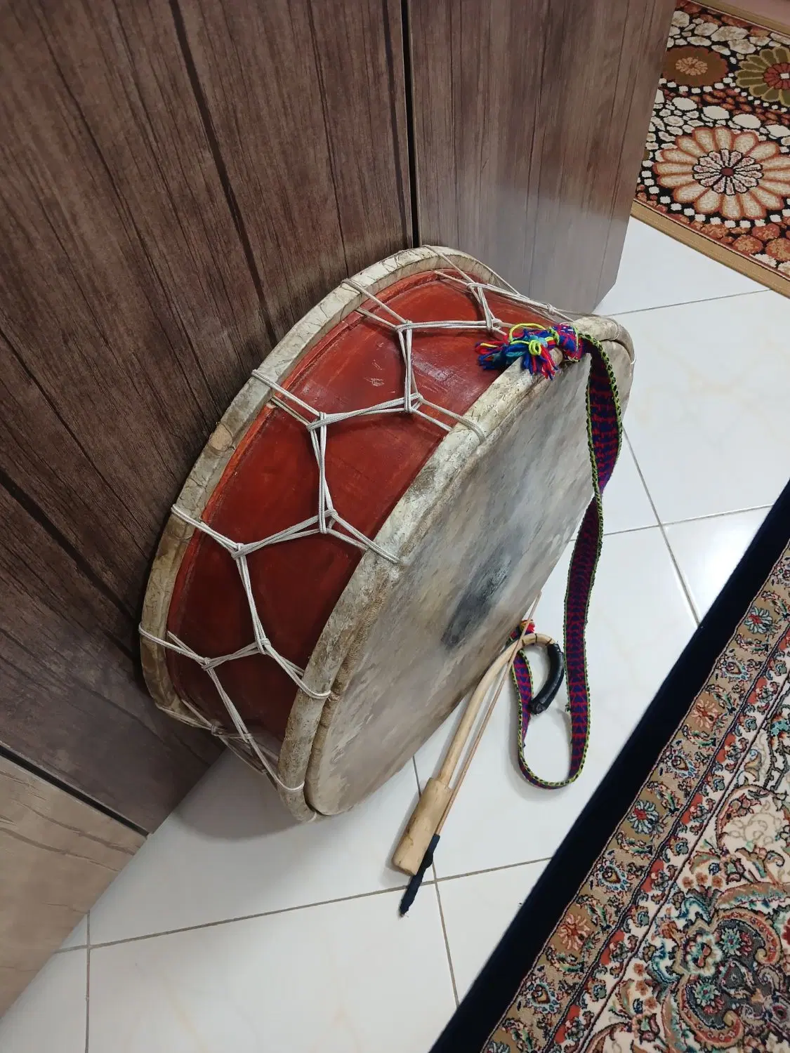 دوهل|درام و پرکاشن|بروجرد, |دیوار
