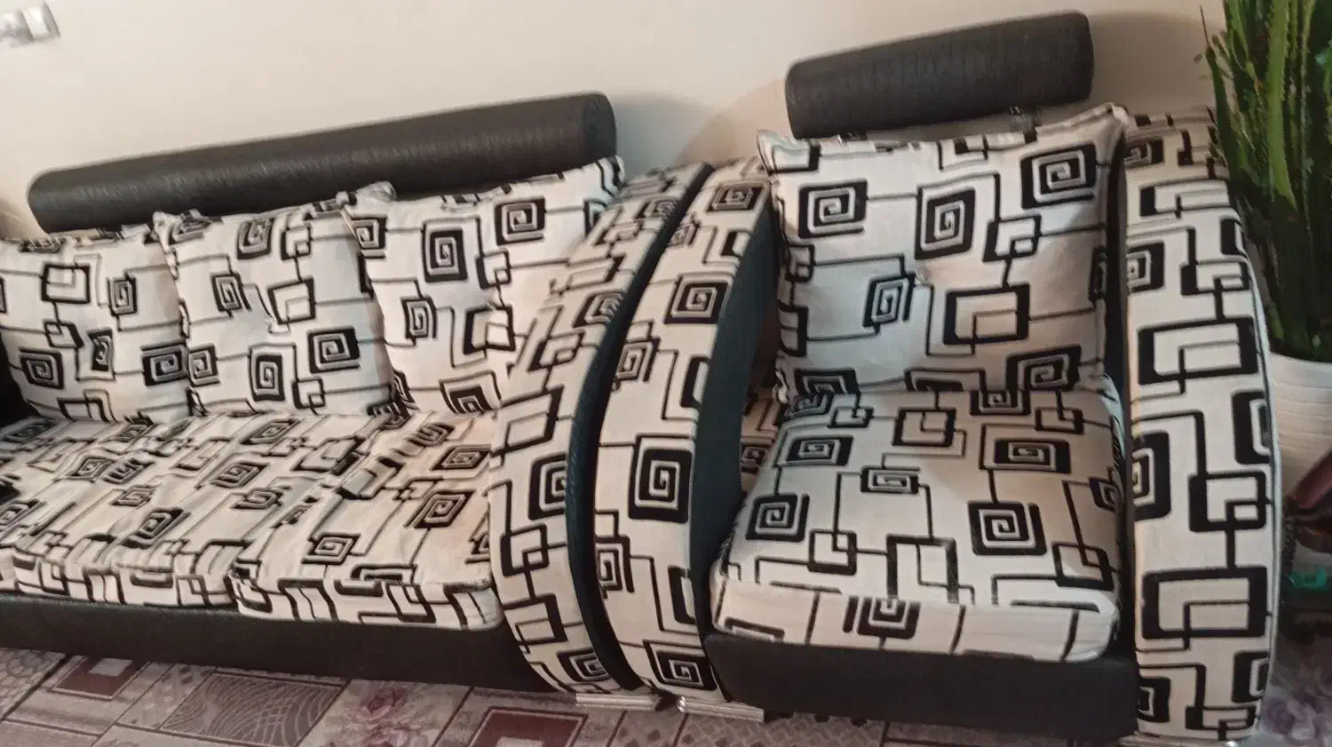 مبل کاملا سالم|مبلمان خانگی و میز عسلی|فلاورجان, |دیوار