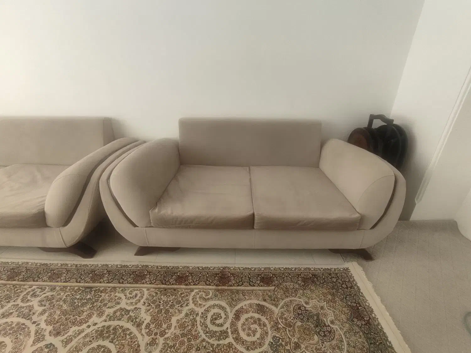 مبل در حد|مبلمان خانگی و میز عسلی|قم, باجک یک|دیوار