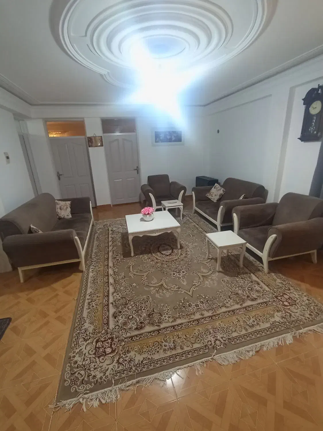 سرویس کامل حال|مبلمان خانگی و میز عسلی|طاهرگوراب, |دیوار