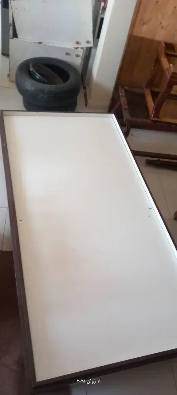 دو عدد تخت یک نفره|تخت و سرویس خواب|پرند, فاز ۶|دیوار