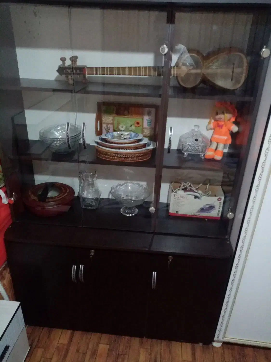 کمد دوتیکه چوبی جادار|بوفه، ویترین، کنسول|اهر, |دیوار