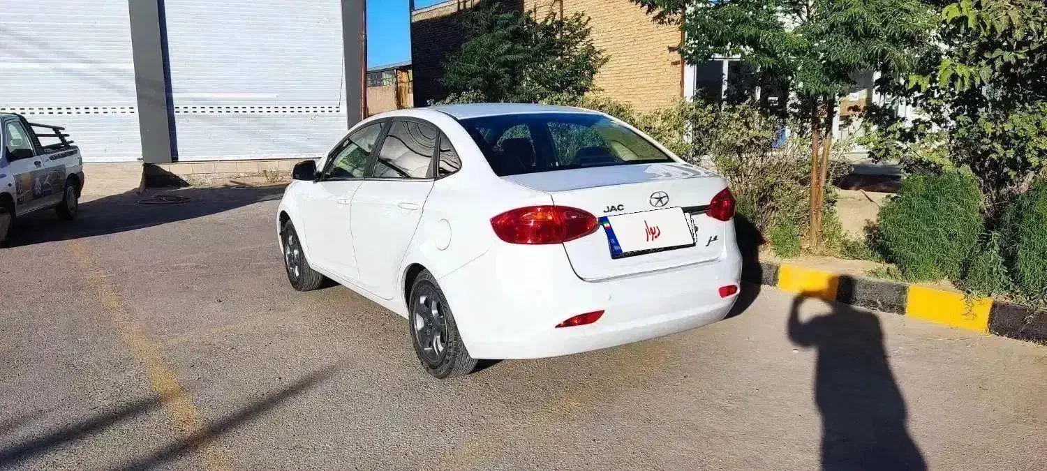 جک اتوماتیک j4|خودرو سواری و وانت|قوچان, |دیوار