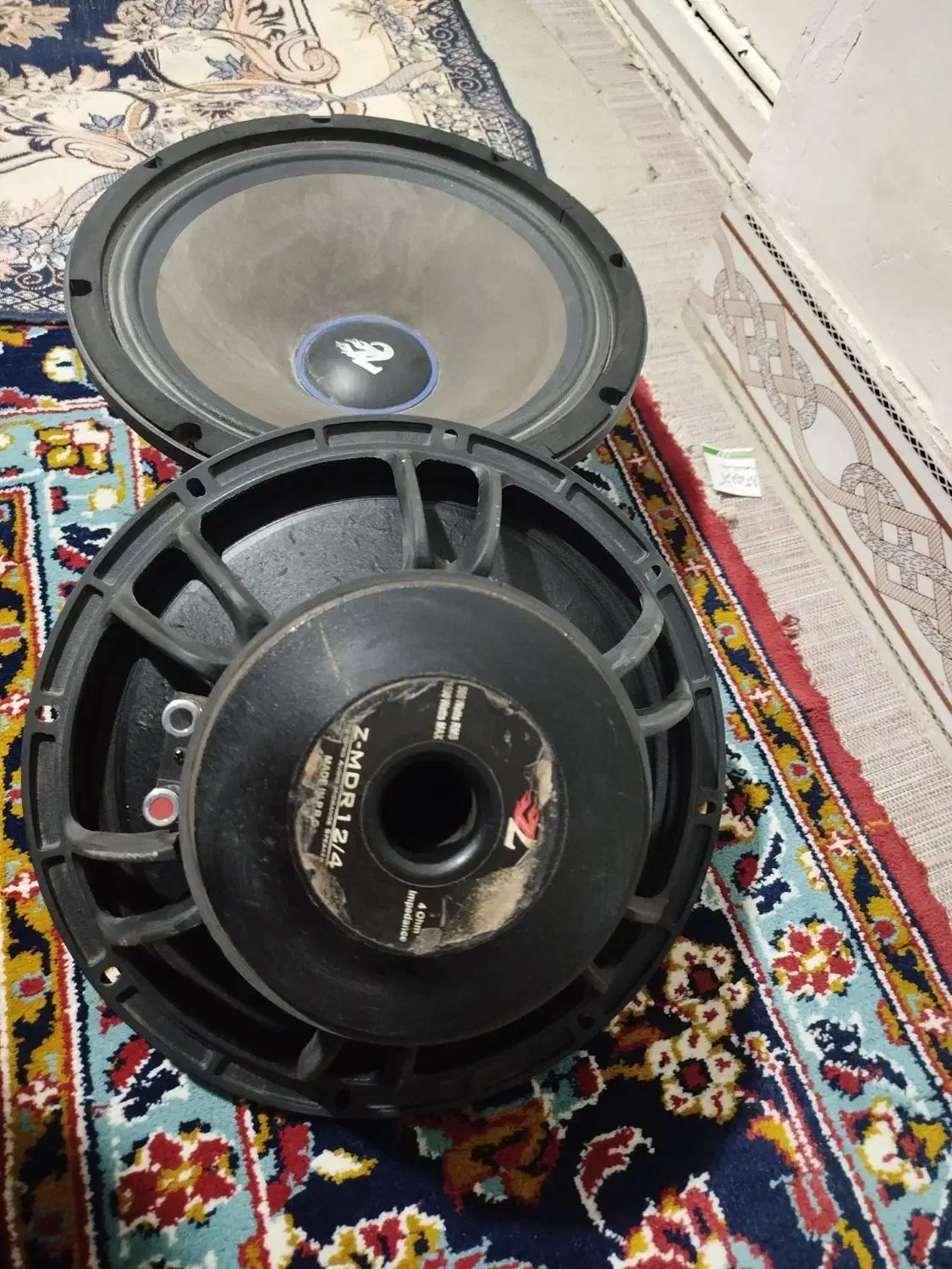 میدرنج 12|سیستم صوتی خانگی|صحنه, |دیوار