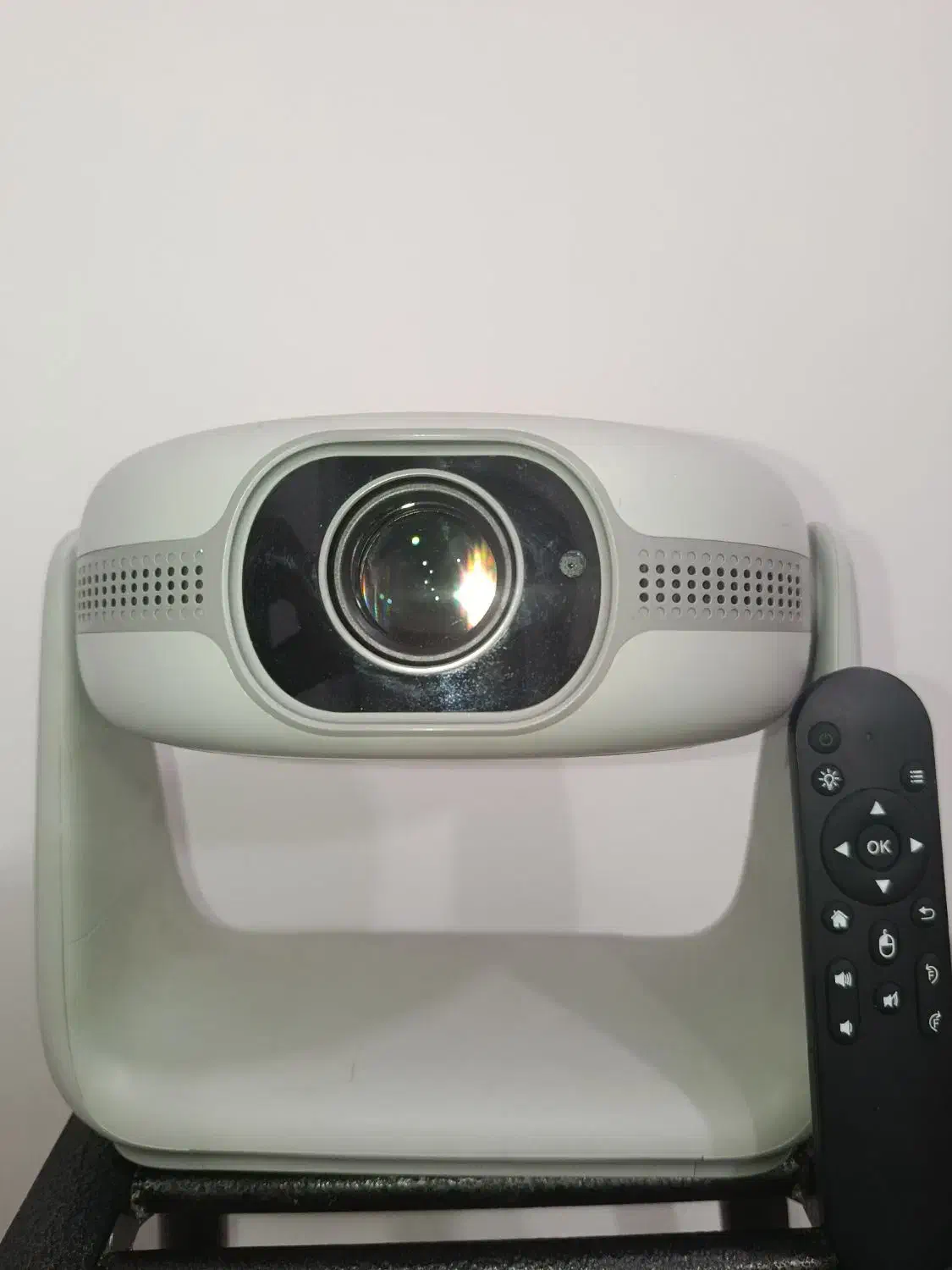 پروژکتور  4k|تلویزیون و پروژکتور|سنندج, |دیوار