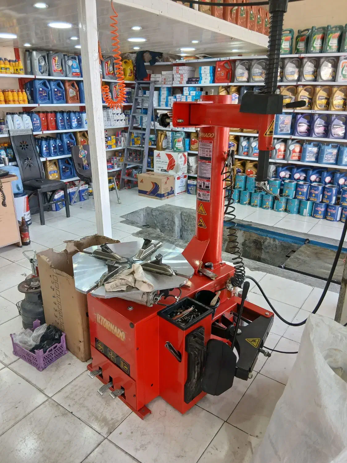 تعویض روغن شروع قیمت از ۶۵۰ تعویض لاستیک|قطعات یدکی و لوازم جانبی|شیراز, شریفآباد|دیوار