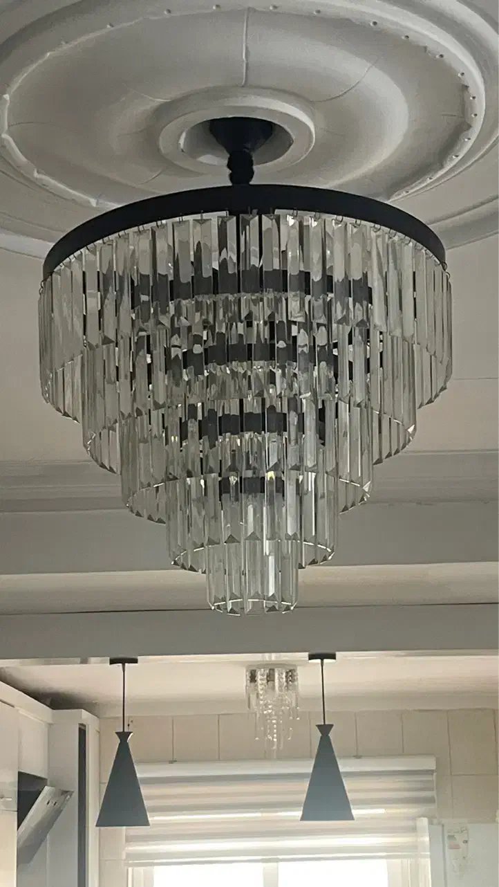 لوستر کریستالی طبقانی در حد نو|لوستر و چراغ آویز|لاهیجان, امیرشهید|دیوار
