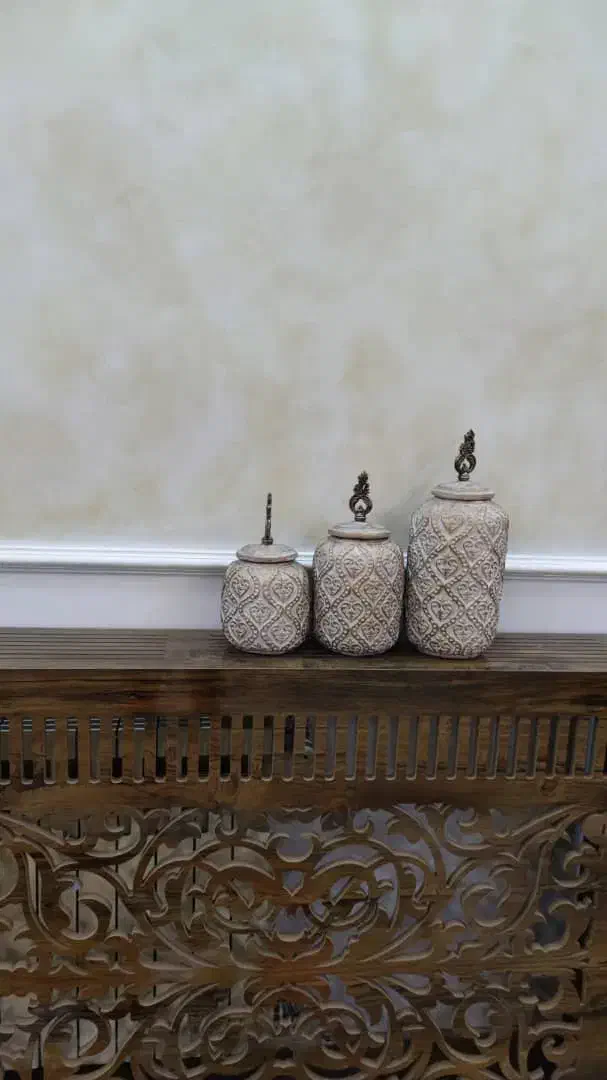 تعدادی لوازم دکوری|چراغ خواب و آباژور|اردبیل, |دیوار