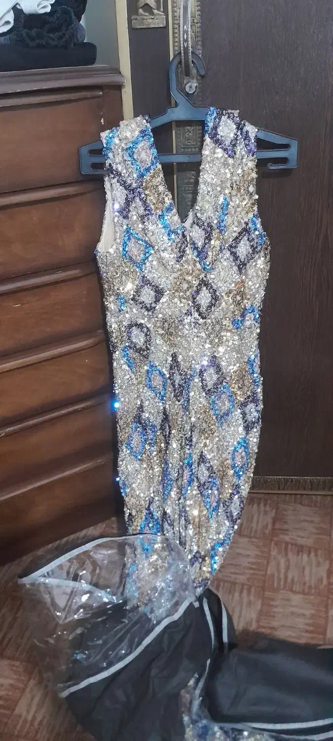 لباس مجلسی نو|لباس|میناب, |دیوار