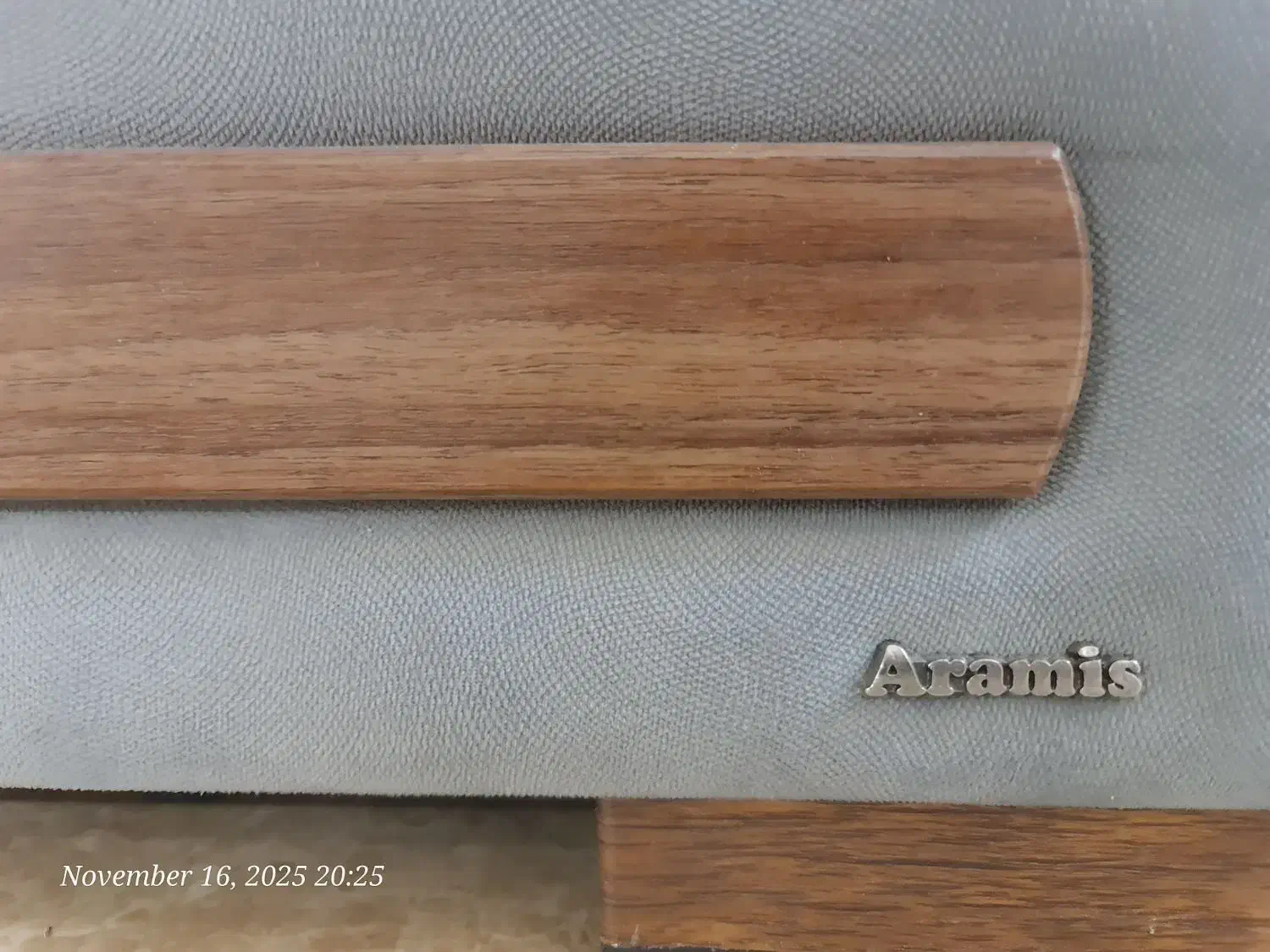 فروش مبلمان راحتی آرامیس (نیم ست)|مبلمان خانگی و میز عسلی|اصفهان, سروستان|دیوار