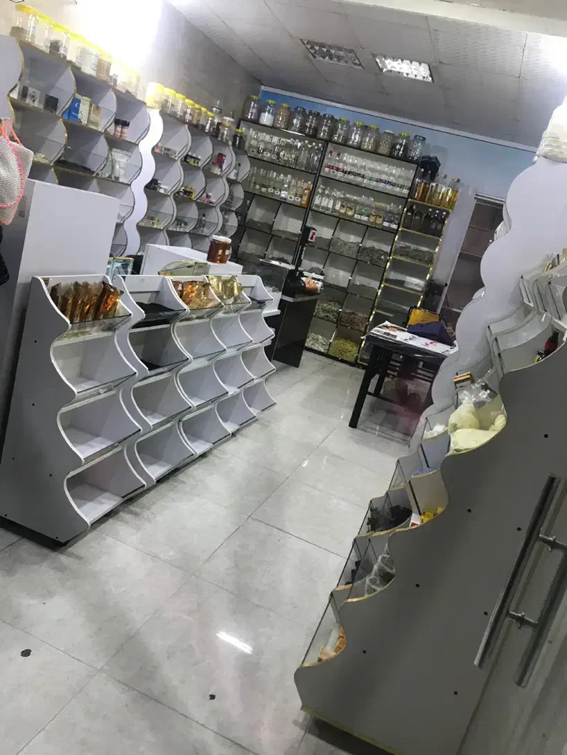 واگذاری مغازه عطاری با وسایل و ویترین|اجارهٔ مغازه و غرفه|اندیشه, شهرک مریم|دیوار