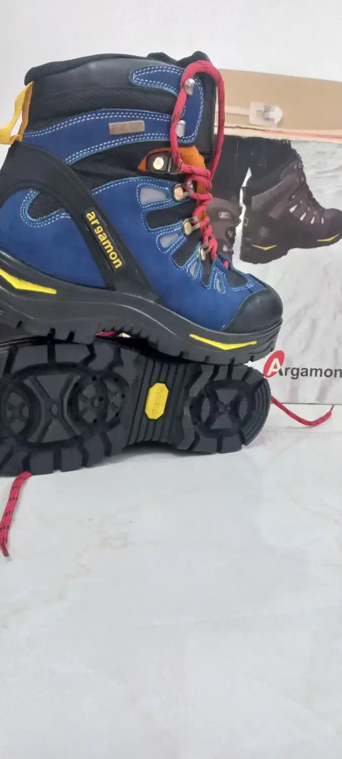 کفش کوهنوردی|کیف، کفش، کمربند|پاکدشت, پاکدشت (مامازند)|دیوار