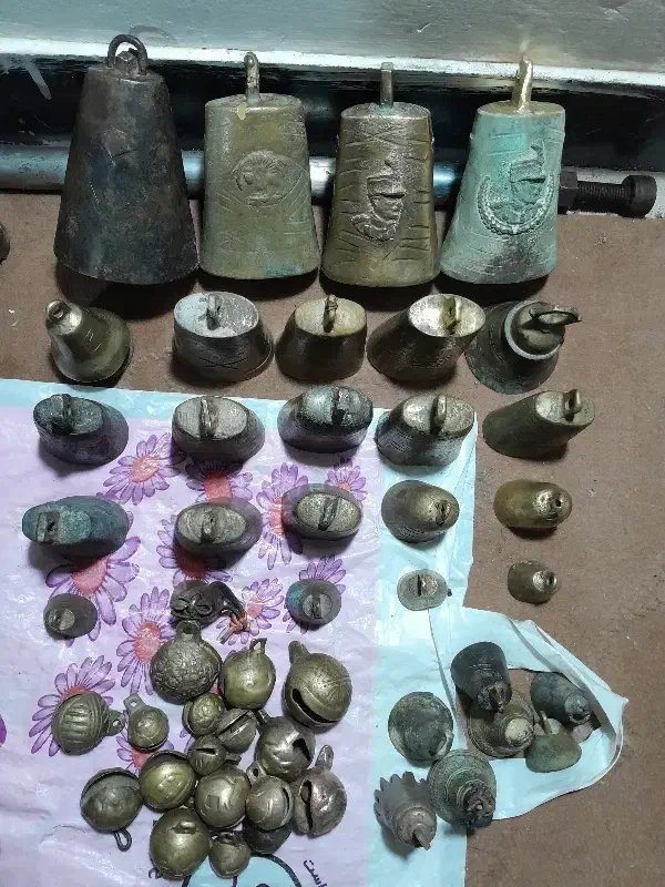 جمعی زنگوله|کلکسیون اشیاء عتیقه|جهرم, |دیوار