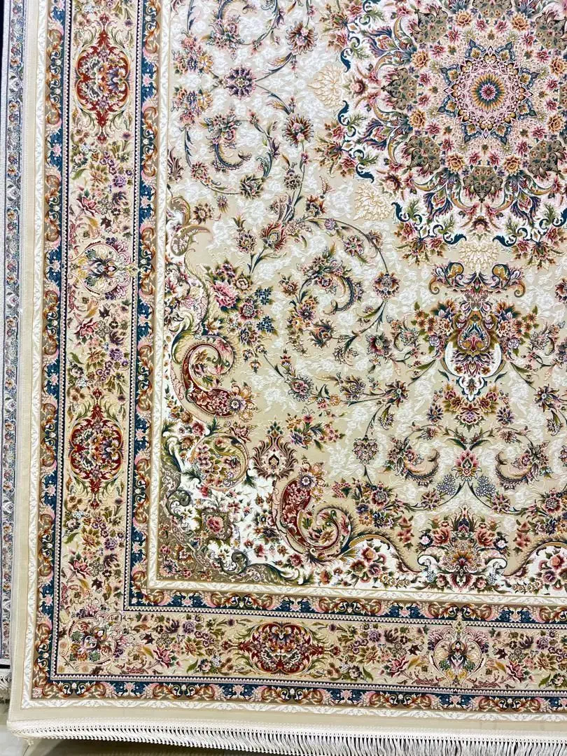 کلکسیون نقش افشان در فروشگاه فرش سارینا|فرش|بوشهر, |دیوار