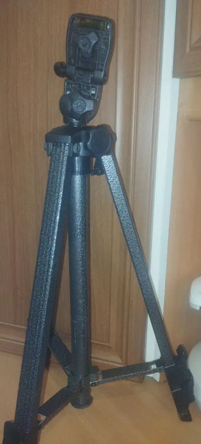 سه پایه مخصوص دوربین عکاسی|دوربین عکاسی و فیلم‌برداری|تبریز, |دیوار