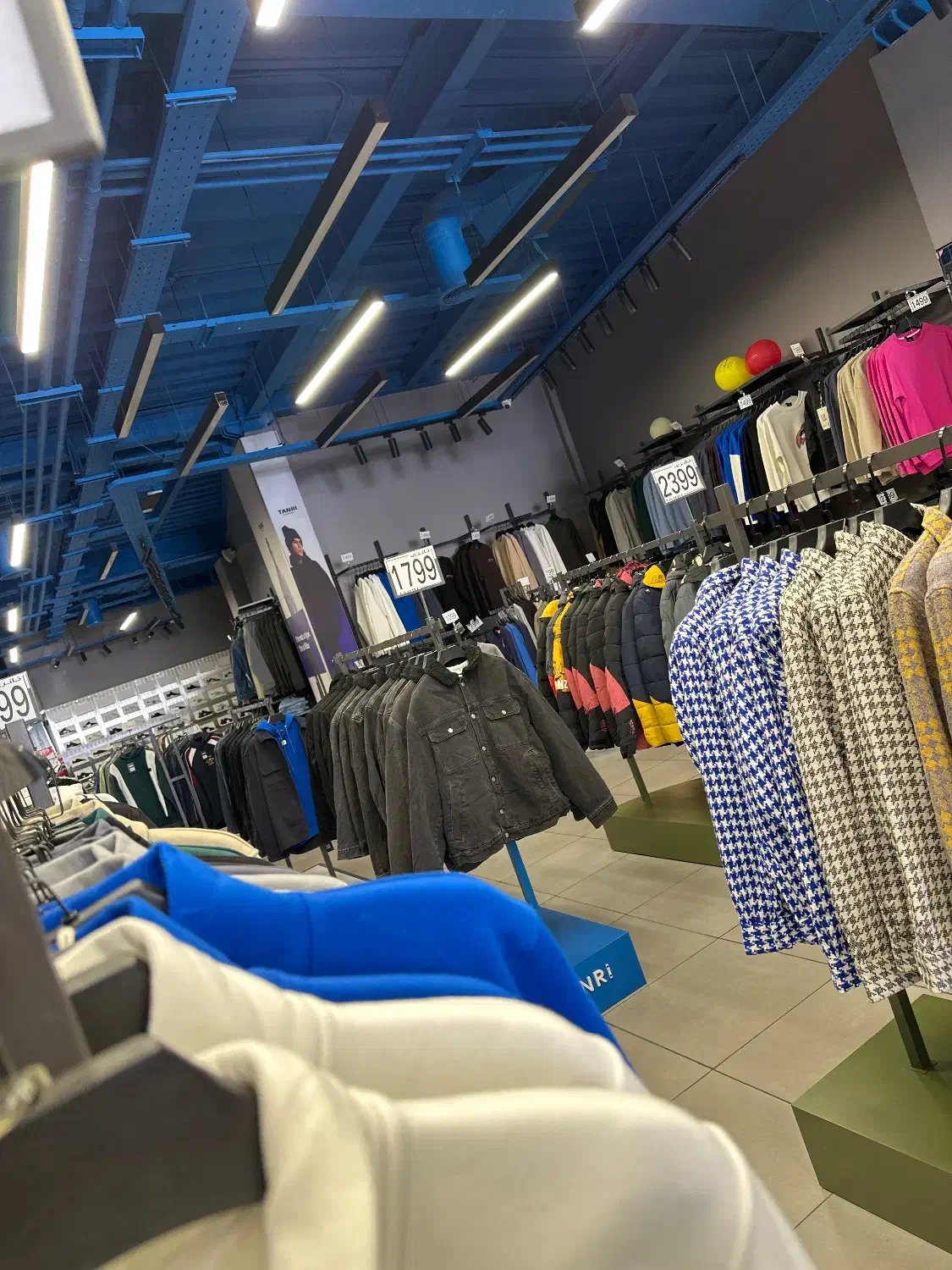 استخدام صندوقدار خانم و همکار آقا و خانم|استخدام خدمات فروشگاه و رستوران|قدس, شهر‌قدس|دیوار