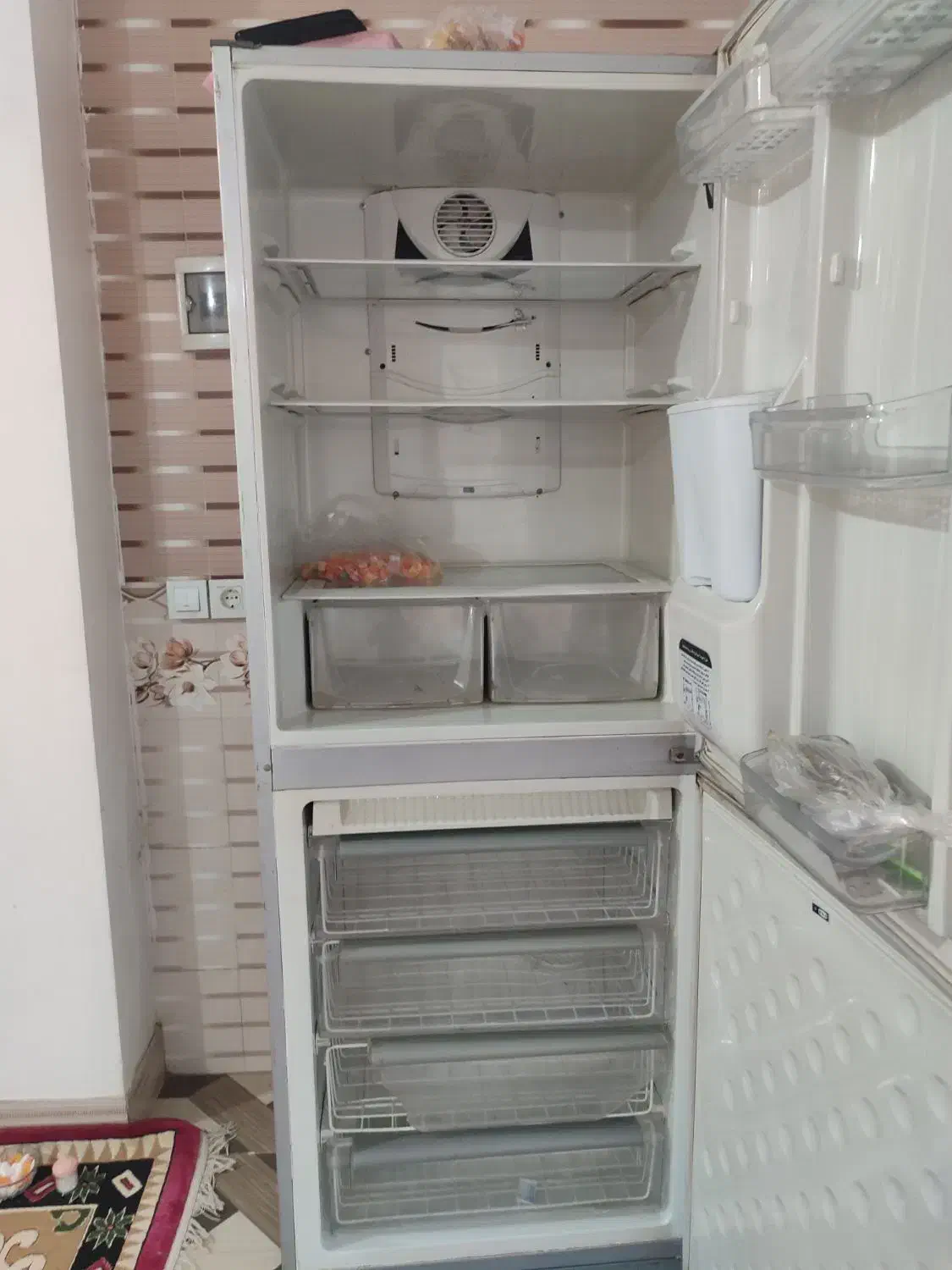 یخچال فریزر|یخچال و فریزر|جلین, |دیوار