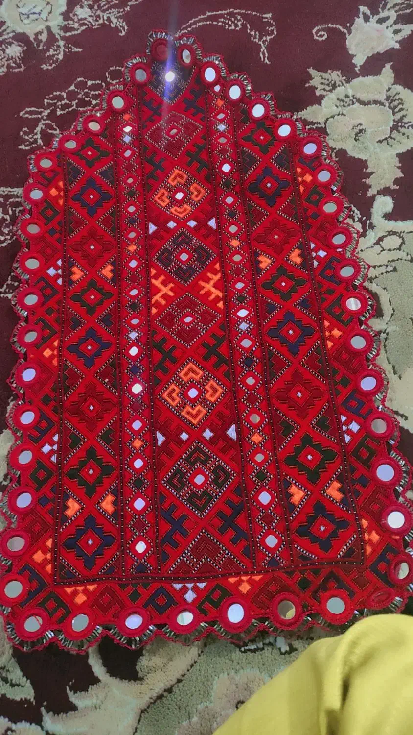 بافت کریشی و دوخت اینه|لباس|هیرمند, |دیوار