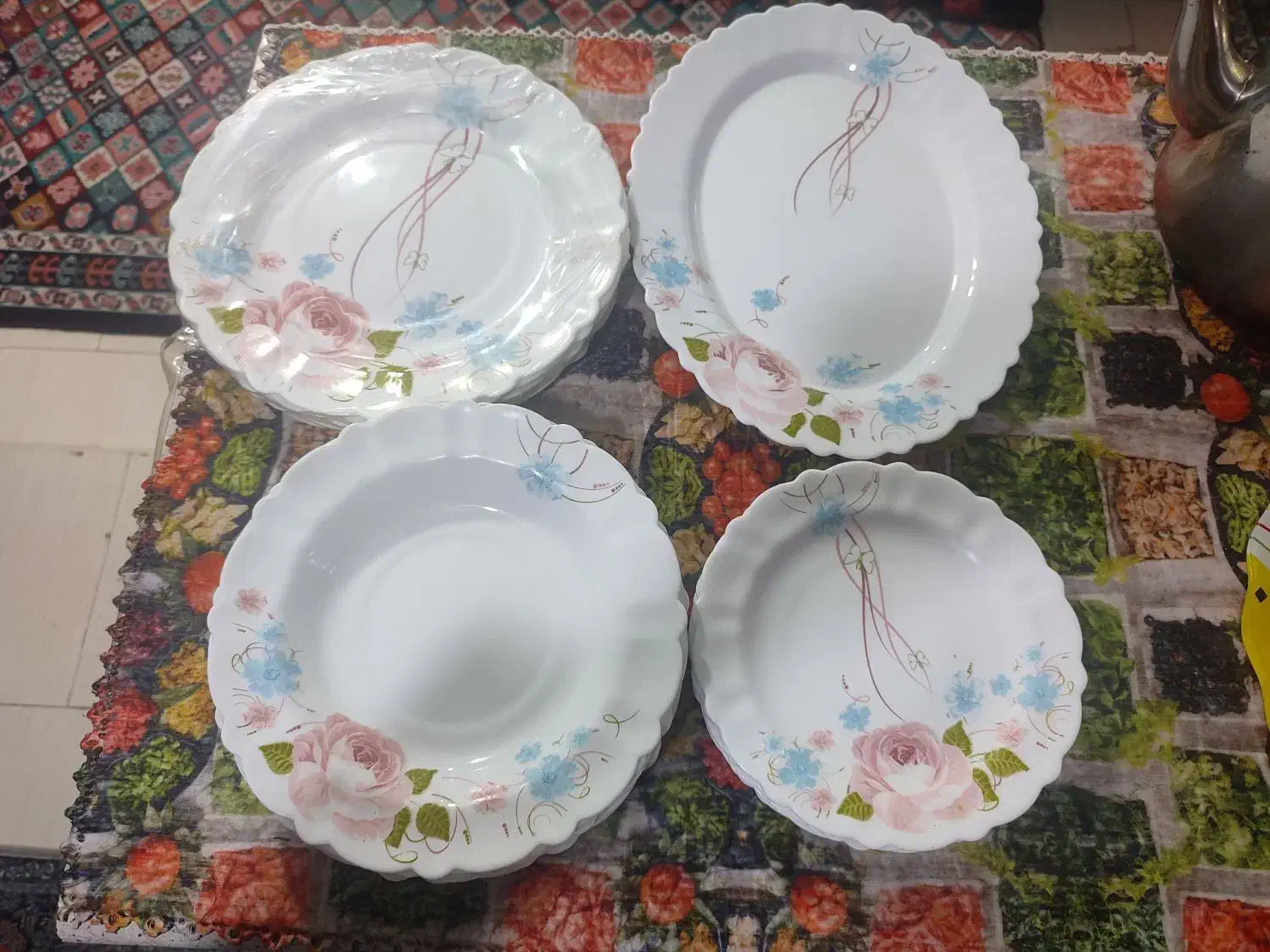 ظرف چینی وبلور تمیز و سالم|ظروف سرو و پذیرایی|بندرعباس, |دیوار