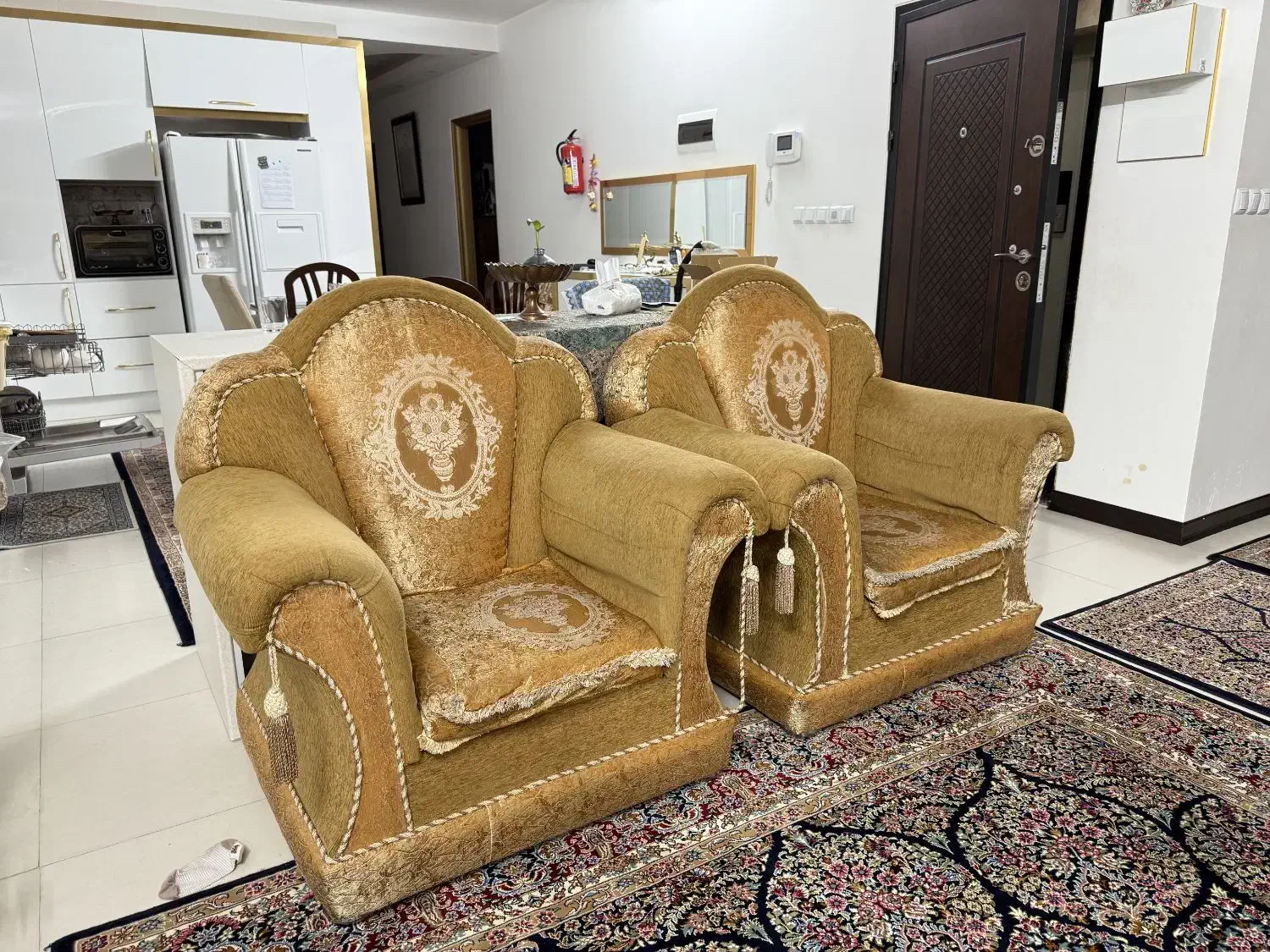 مبل راحتی|مبلمان خانگی و میز عسلی|قم, بنیاد|دیوار
