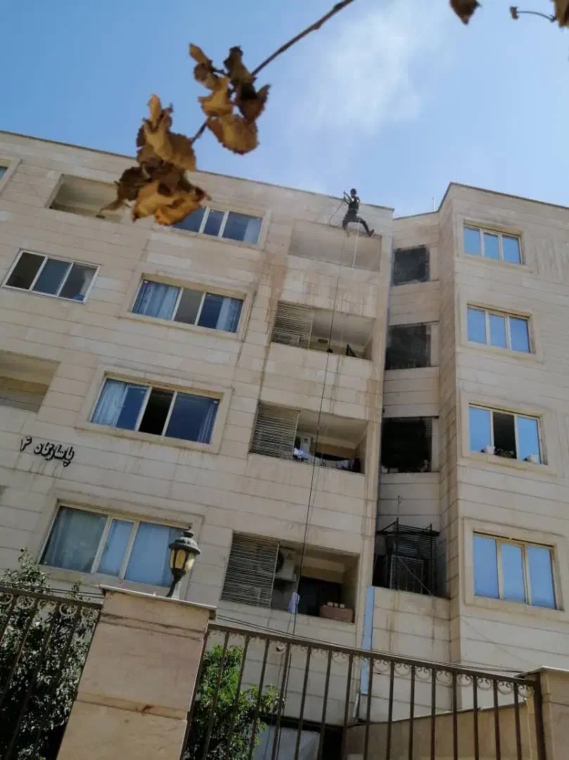 کار در ارتفاع بدون داربست پیچ رولپلاک سیمان کاری|خدمات پیشه و مهارت|بندرعباس, |دیوار