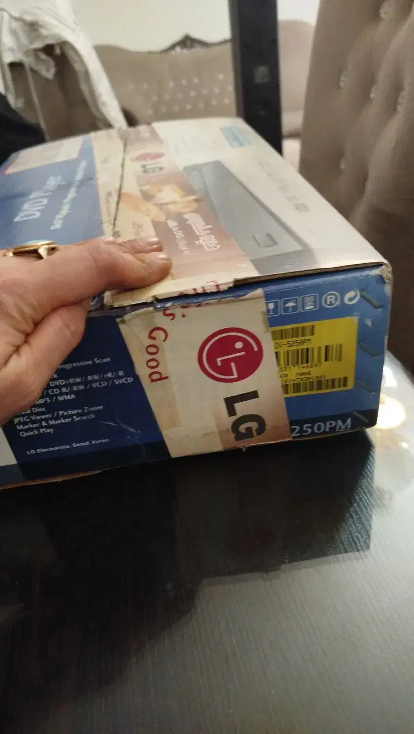 یک عدد DVD. LG|پخشکننده DVD و ویدیو|رودهن, |دیوار