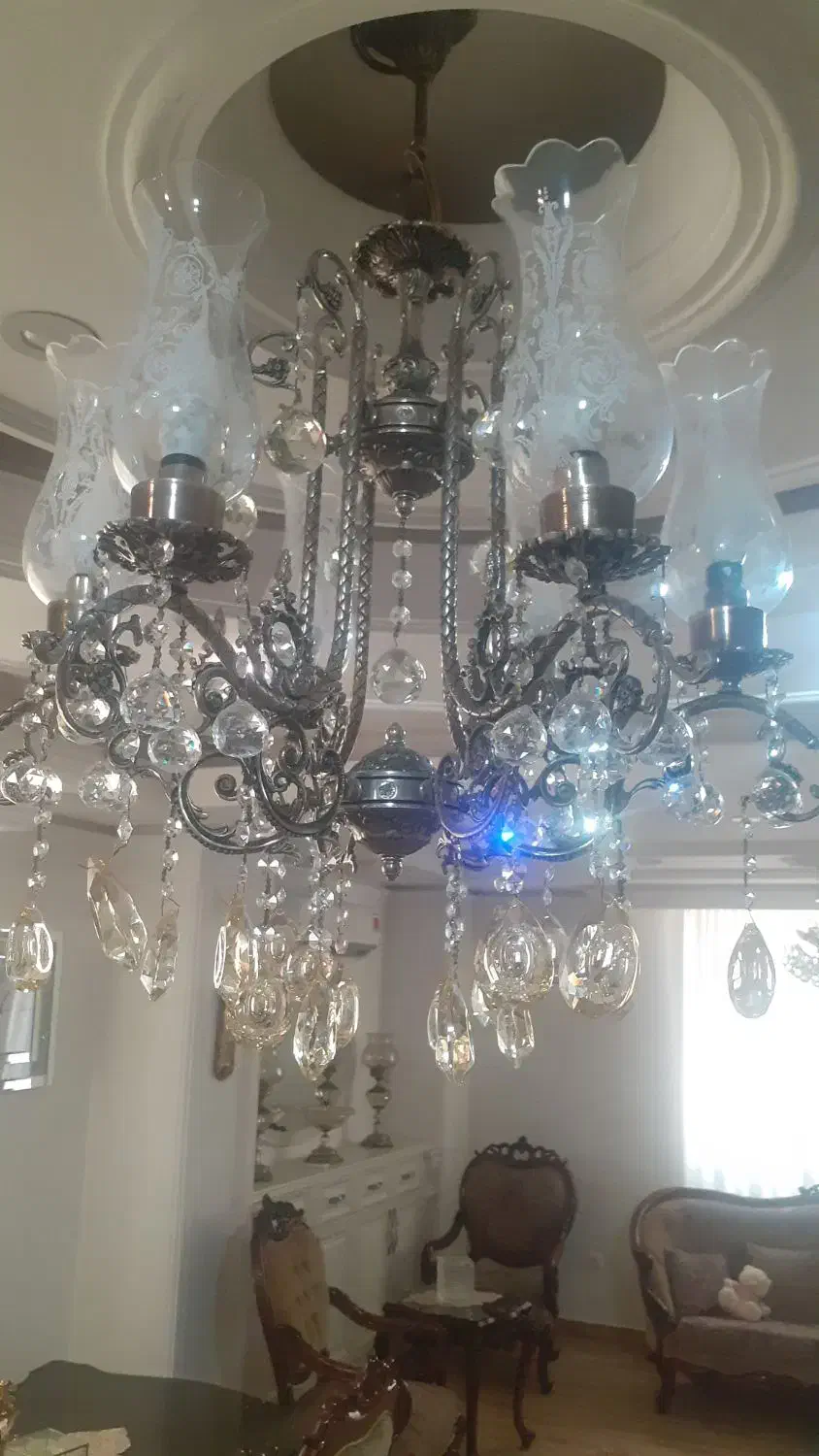 لوستر برنز|لوستر و چراغ آویز|هشتگرد, شهرک بعثت|دیوار