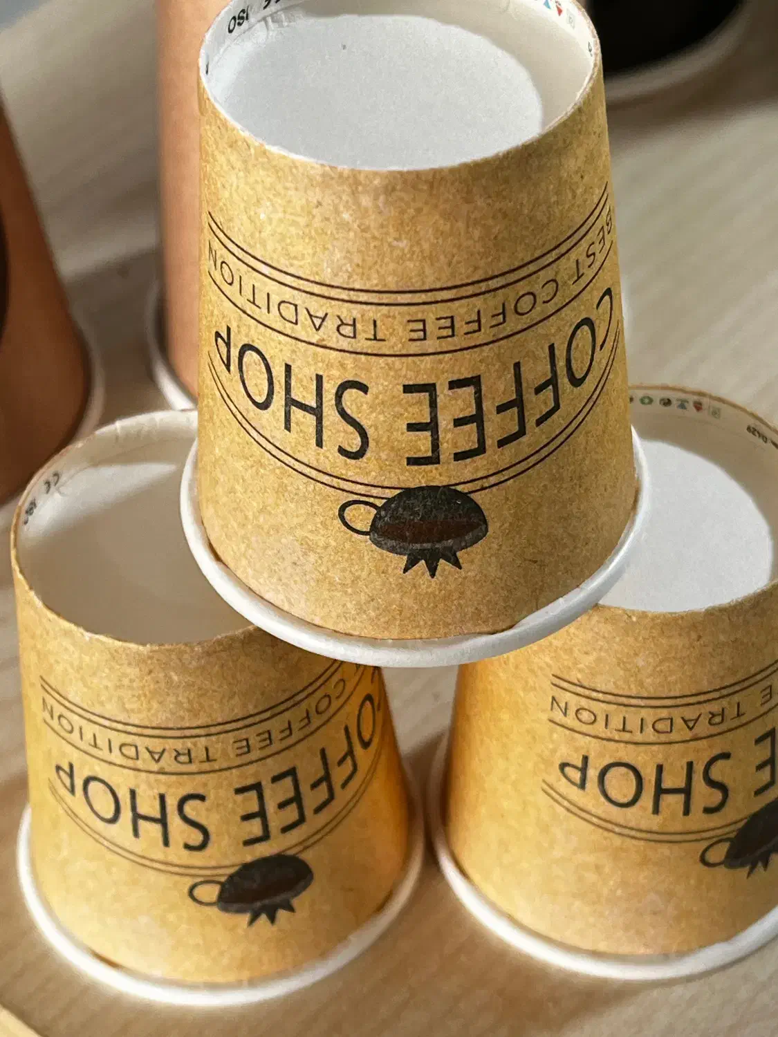 تولیدی لیوان کاغذی آس|ظروف نگهدارنده، پلاستیکی، یک‌بارمصرف|تبریز, |دیوار