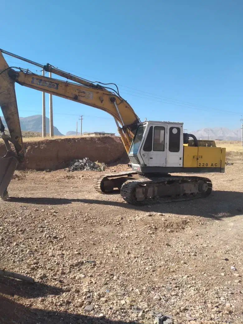 بیل مکانیکی کاتو 1369 سالم به شرت|خودرو سنگین|خانمیرزا, |دیوار