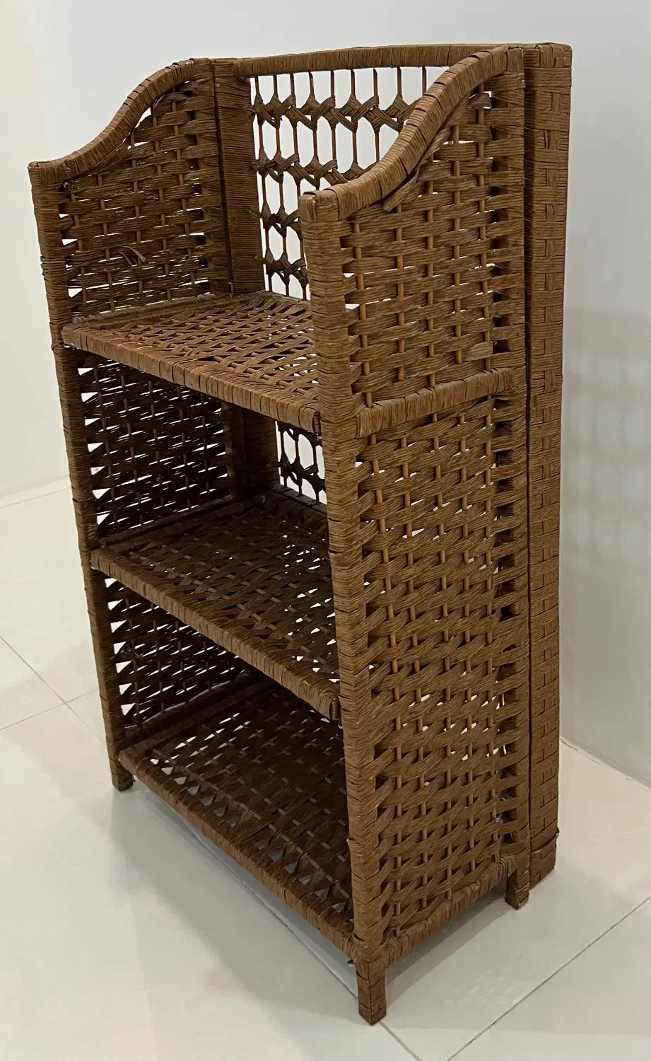 استند حصیری|کتابخانه، شلف، قفسه‌های دیواری|گرگان, |دیوار