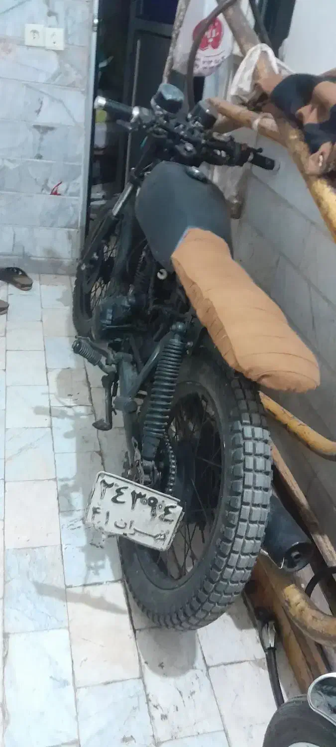 کافه ریسر|موتورسیکلت|پیشوا, |دیوار