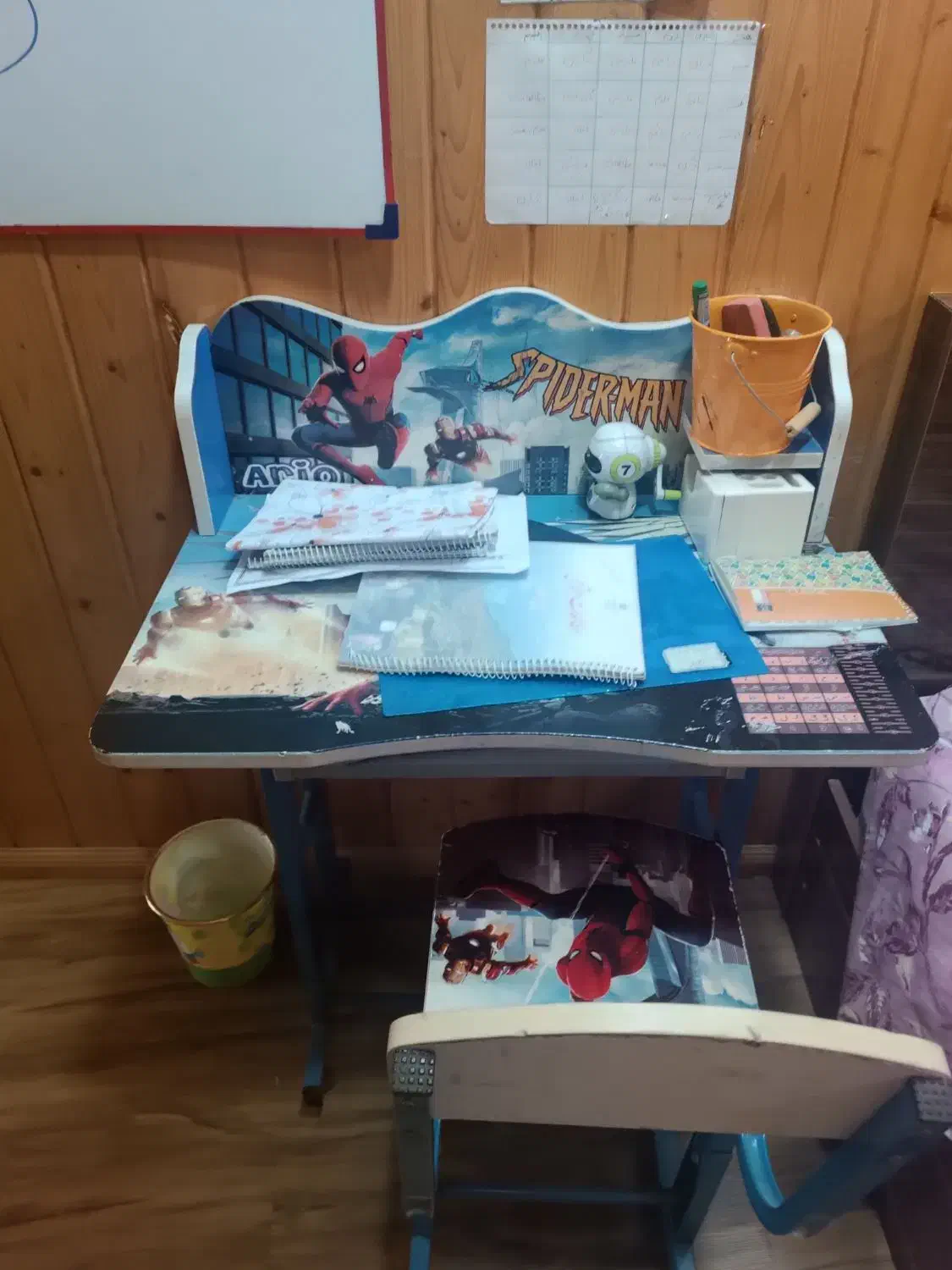 میز تحریر|میز تحریر و کامپیوتر|بهنمیر, |دیوار