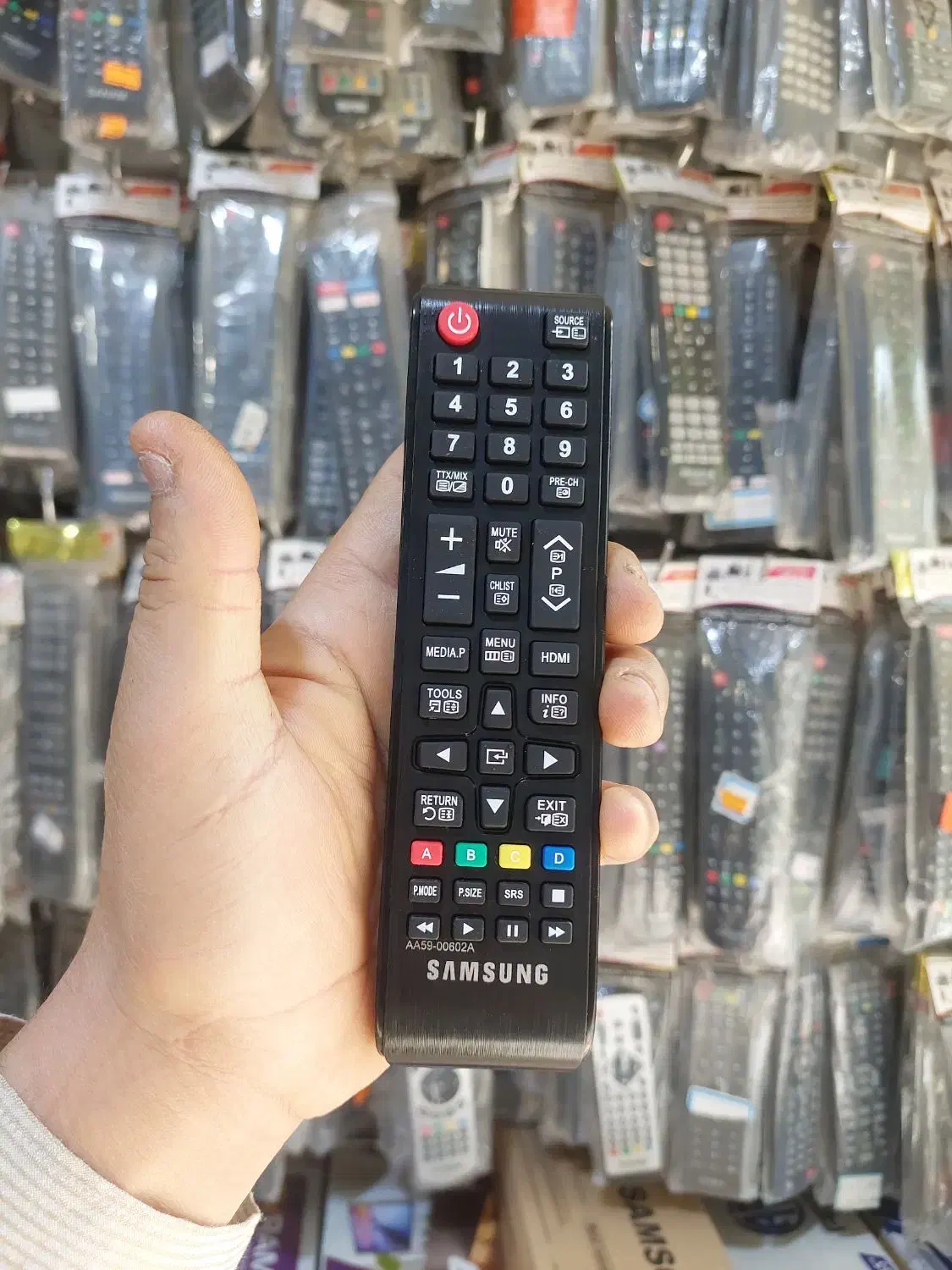 مرکز پخش و فروش انواع کنترل تلوزیون. سام سونگ|تلویزیون و پروژکتور|قم, نیروگاه|دیوار