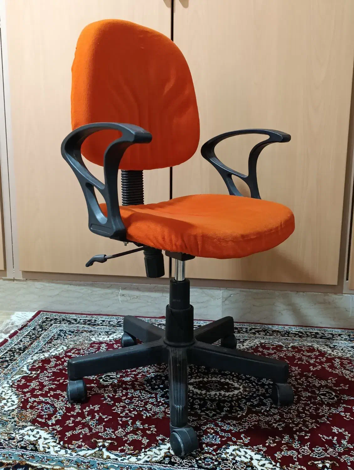 صندلی جکدار|صندلی و نیمکت|آباده, |دیوار