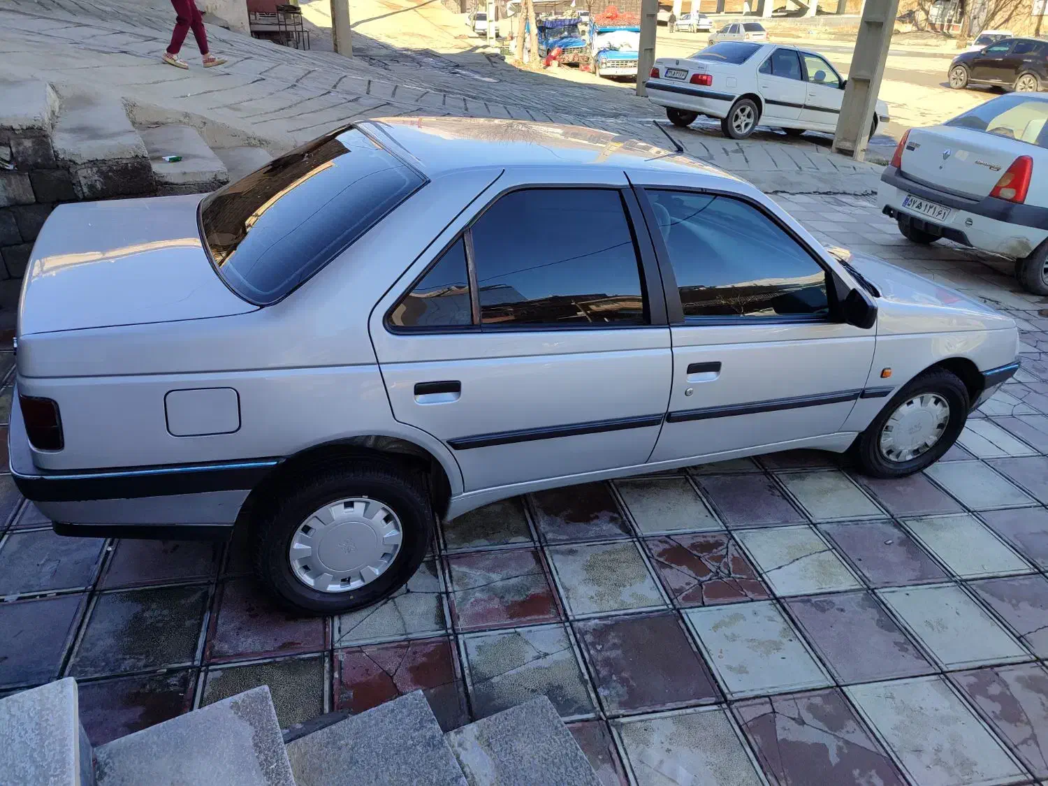 پژو ۴۰۵نقره ای|خودرو سواری و وانت|بانه, |دیوار