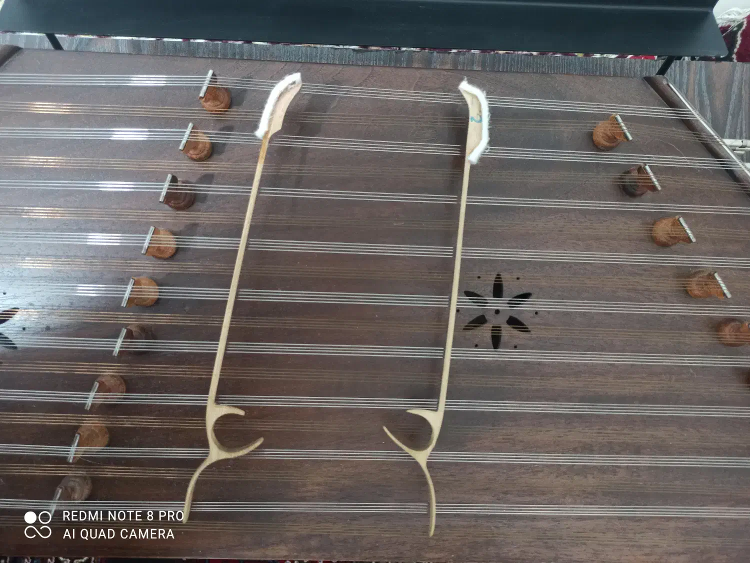 سنتور حمید موسوی|سازهای سنتی|جوانرود, |دیوار