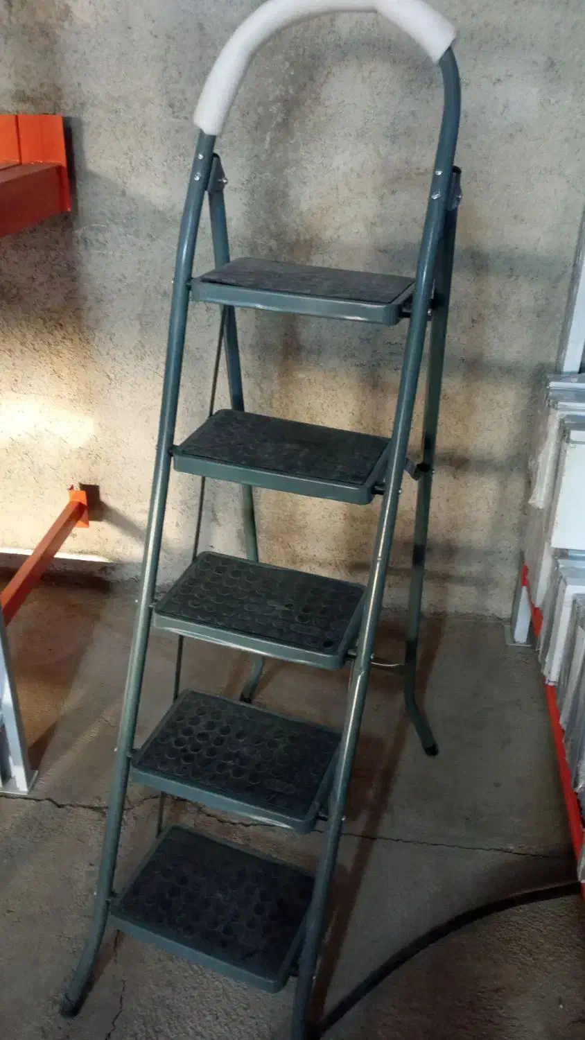 نردبان/رختکن/رخت آویز|ابزارآلات|نسیم‌شهر, |دیوار