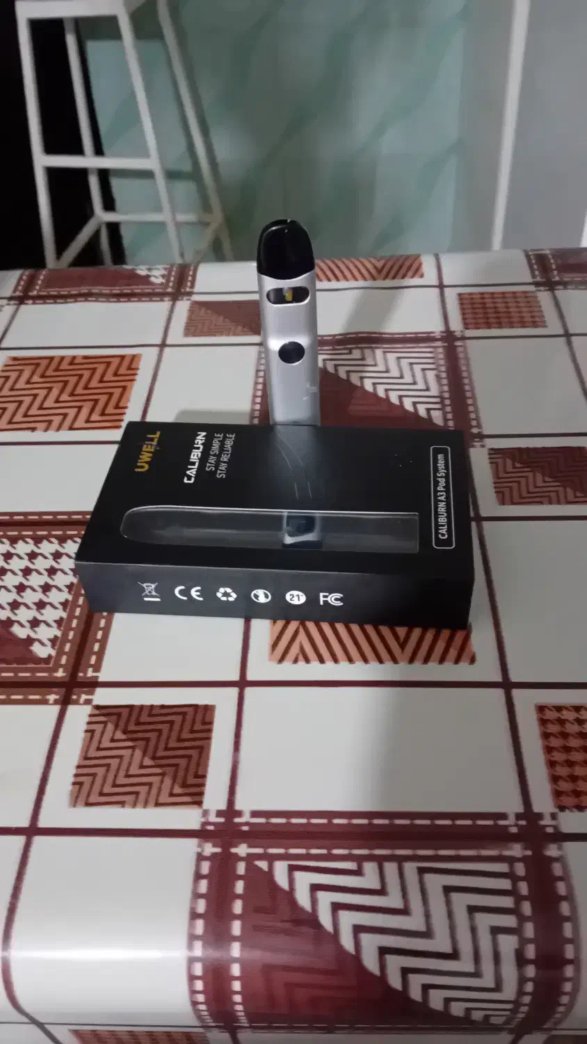 قیلون برق سه چهار روز خریدم حال نکردت دارخدمتیم|کلکسیون و سرگرمی|بروجرد, |دیوار