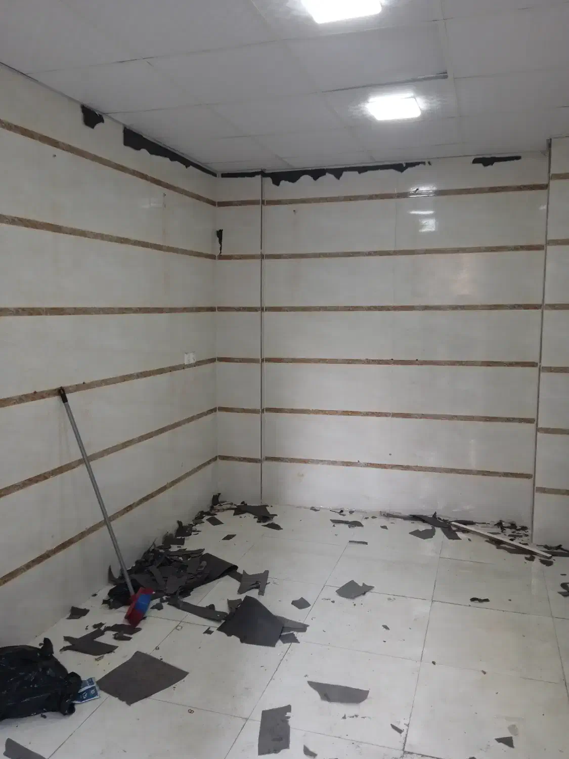 اجاره مغازه|اجارهٔ مغازه و غرفه|رشت, یخسازی|دیوار