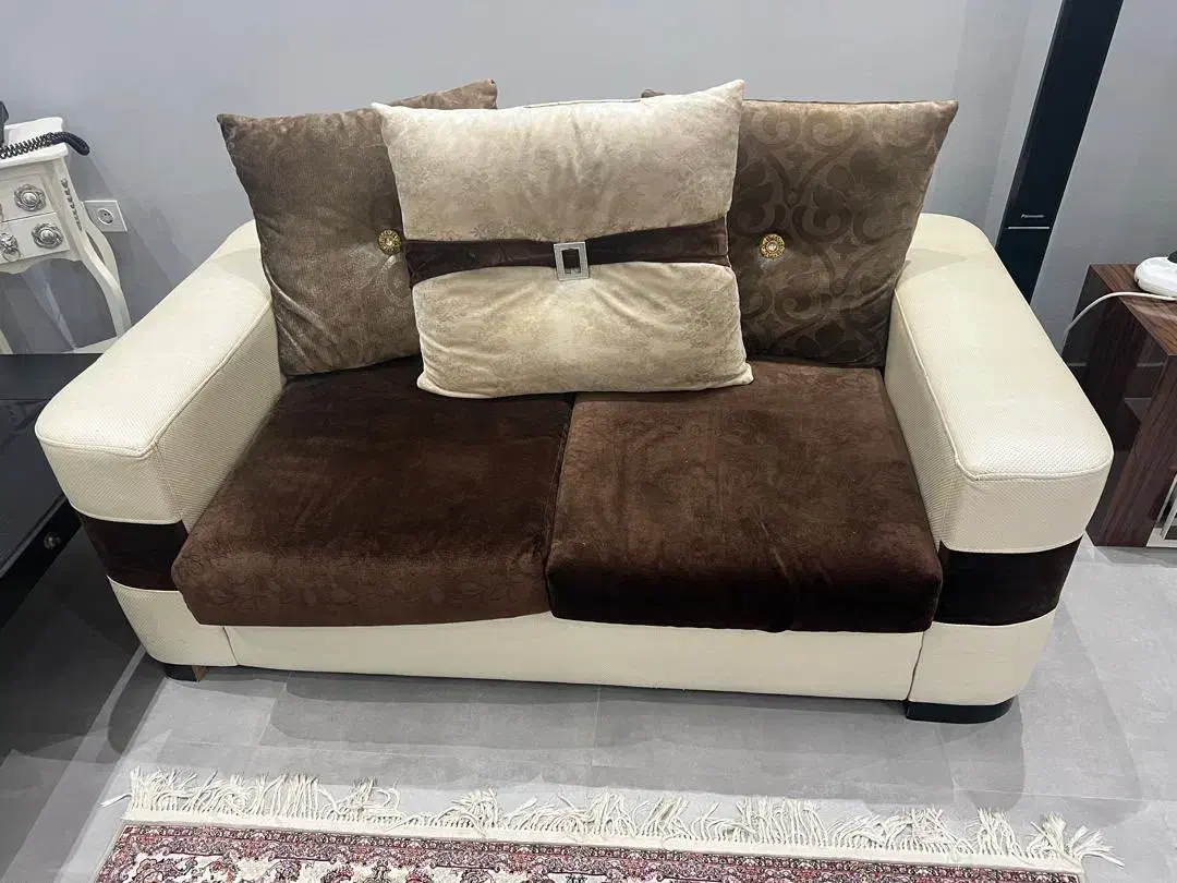 مبل|مبلمان خانگی و میز عسلی|نور, |دیوار