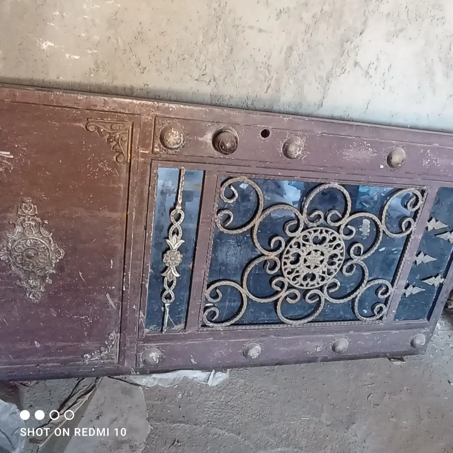 درحیاط درحدنو|مصالح و تجهیزات ساختمان|دهگلان, |دیوار