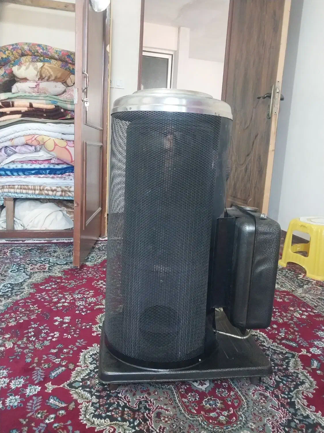 بخاری نفتی در حد نو|بخاری، هیتر، شومینه|آستارا, |دیوار