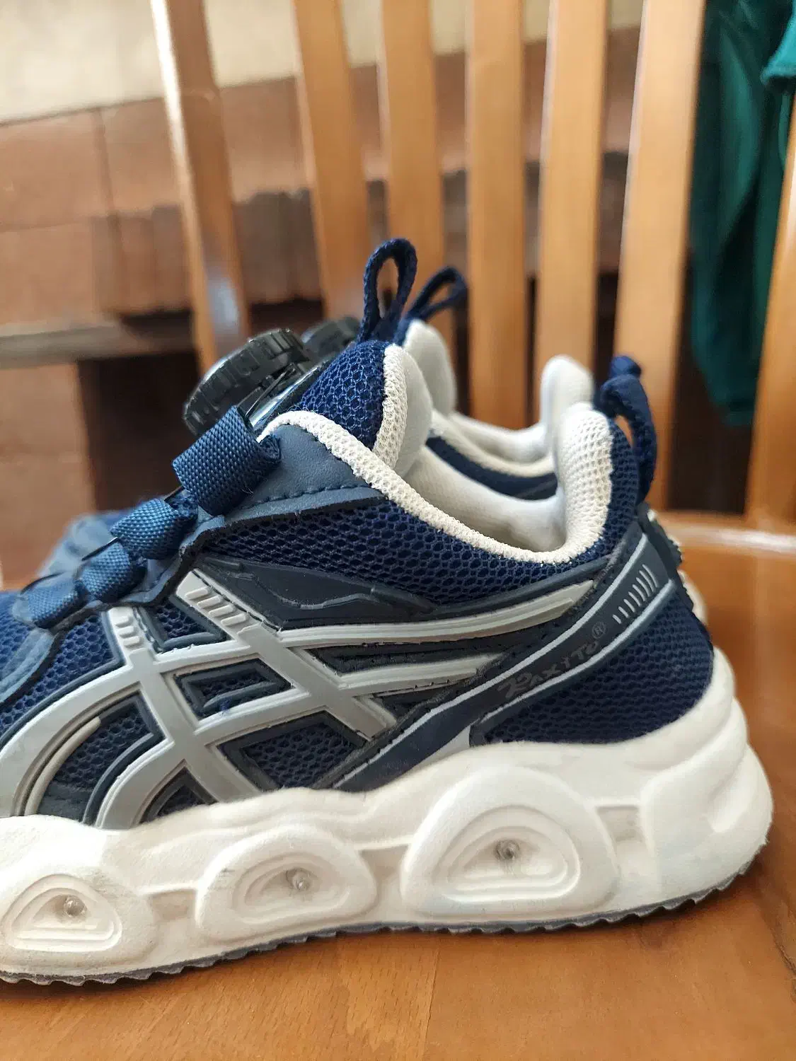 کفش بچگانه در حد نو|کفش و لباس بچه|ایلام, |دیوار